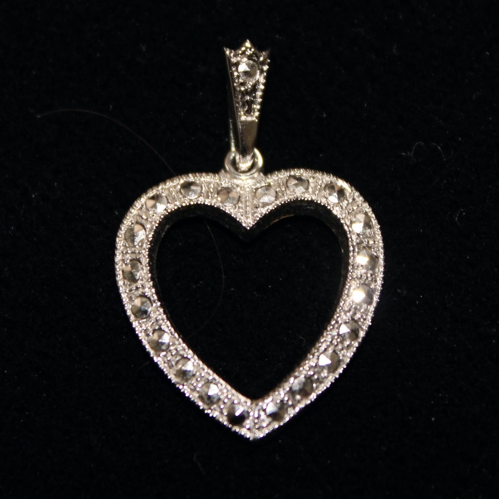FREE WITH PURCHASE - Vintage Theda sterling & marcasite heart pendant